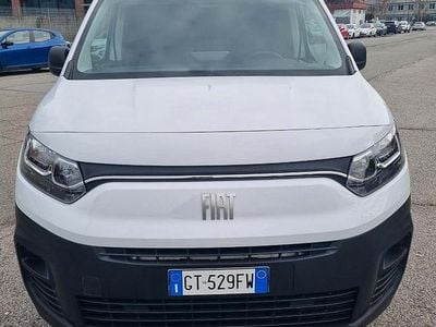 Usado Fiat Doblò 102 HP (75 kW) 2024 Branco Monovolume