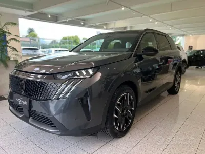Usata Peugeot 5008 GTi 136 CV (100 kW) 2025 Grigio titanium SUV
