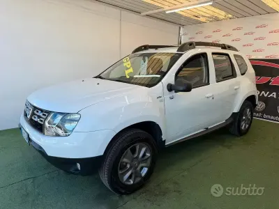 Usata Dacia Duster 109 CV (80 kW) 2017 Bianco SUV