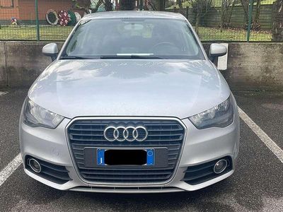 Usata Audi A1 Sportback Attraction 86 CV (63 kW) 2013 Argento Utilitaria