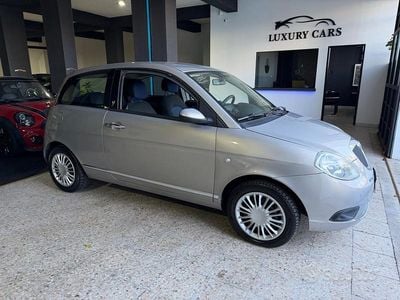 Usata Lancia Ypsilon 75 CV (55 kW) 2008 Marrone Utilitaria