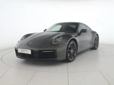 Usata Porsche 911 Carrera 4S 450 CV (330 kW) 2019 Grigio agata metallizzato/grigio agata metallizzato Coupé