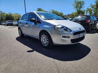 Usata Fiat Punto Street 69 CV (50 kW) 2018 Argento Utilitaria