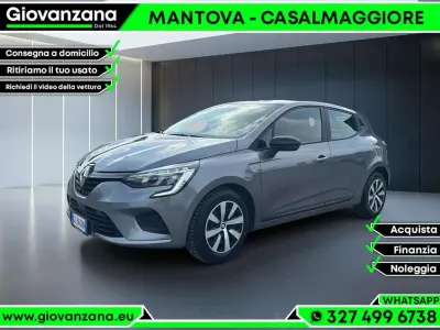 Brugt Renault Clio V SE 67 HK (49 kW) 2023 Grå Sedan