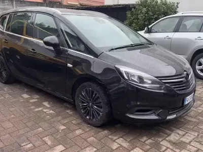 Usata Opel Zafira Life 134 CV (98 kW) 2019 Nero Monovolume