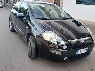 Begagnad Fiat Punto Evo 90 HK (66 kW) 2010 Svart Halvkombi