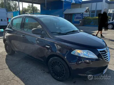 Usata Lancia Ypsilon 60 CV (44 kW) 2013 Utilitaria