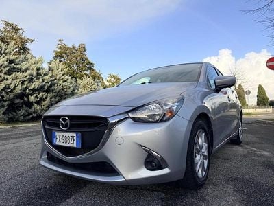Usata Mazda 2 Evolve 74 CV (54 kW) 2019 Argento Berlina