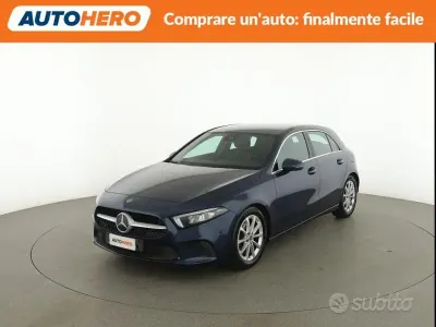Usata Mercedes A180 136 CV (100 kW) 2019 Blu Berlina