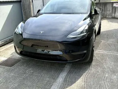 Usata Tesla Model Y Performance 185 kW (252 CV) 2024 Nero SUV