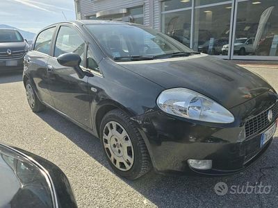 Usata Fiat Grande Punto Active 77 CV (56 kW) 2006 Nero Utilitaria