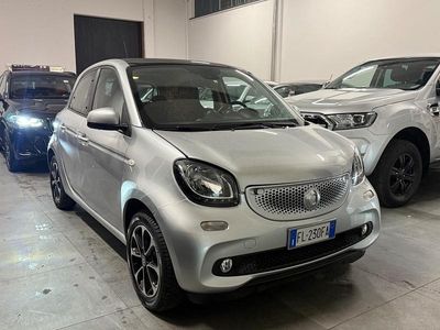 Usata Smart ForFour Passion 71 CV (52 kW) 2017 Argento Utilitaria
