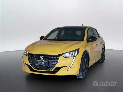 Usata Peugeot 208 GT-line 101 CV (74 kW) 2020 Giallo Utilitaria