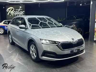 Usata Skoda Octavia 116 CV (85 kW) 2022 Grigio Station wagon