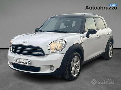 Usata Mini Cooper D Countryman Business 112 CV (82 kW) 2015 Bianco SUV