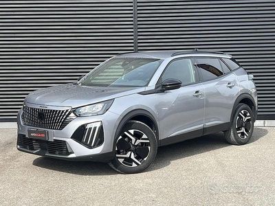 Usata Peugeot 2008 Allure 131 CV (96 kW) 2025 Grigio SUV
