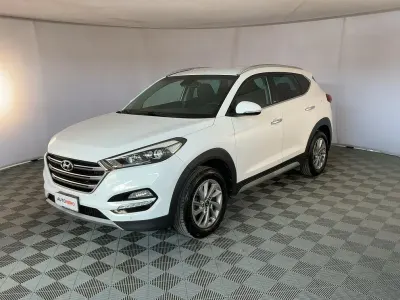 Usata Hyundai Tucson Xpossible 116 CV (85 kW) 2017 Bianco SUV