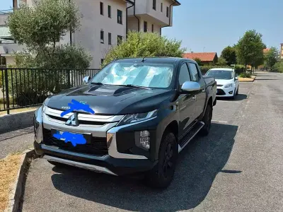 Usata Mitsubishi L200 150 CV (110 kW) 2022 Pick-up