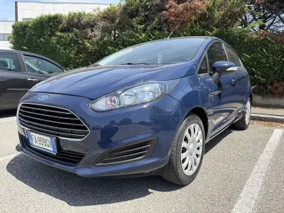 Usata Ford Fiesta 60 CV (44 kW) 2015 Utilitaria