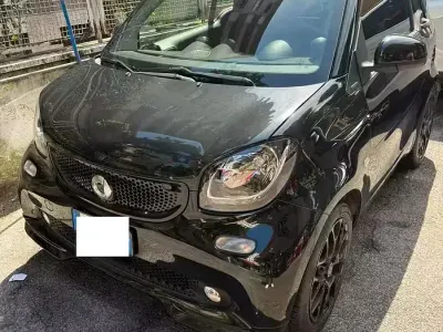 Usata Smart ForTwo Cabrio Brabus 98 CV (72 kW) 2019 Nero Cabrio