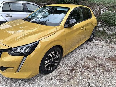 Usata Peugeot 208 Allure 82 CV (60 kW) 2022 Giallo Utilitaria