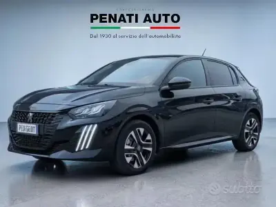 Usata Peugeot e-208 Allure 100 kW (136 CV) 2025 Nero Utilitaria