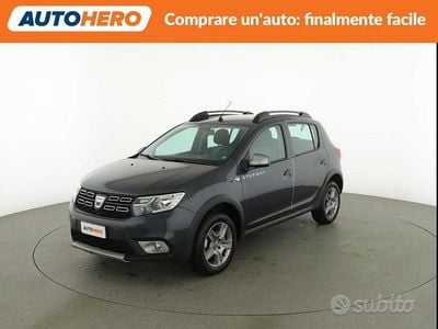 Usata Dacia Sandero Comfort 95 CV (69 kW) 2020 Grigio Berlina