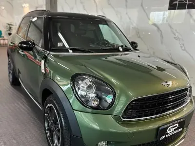 Usata Mini Cooper D Countryman Business 111 CV (81 kW) 2014 Verde SUV