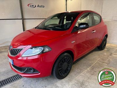 Usata Lancia Ypsilon Silver 69 CV (50 kW) 2022 Rosso Utilitaria