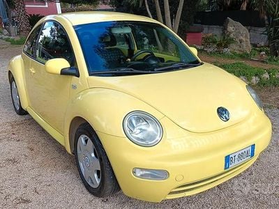 Usata VW New Beetle 90 CV (66 kW) 2000 Utilitaria