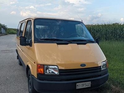 Begagnad Ford Transit 116 HK (85 kW) 1990 Gul Minibuss