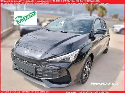 Nuova MG MG3 Luxury 101 CV (74 kW) 2026 Nero Utilitaria