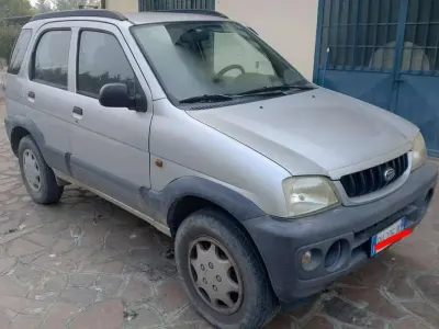 Usata Daihatsu Terios 86 CV (63 kW) 2002 Grigio SUV