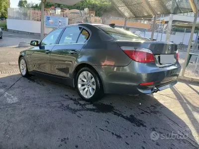 Usado BMW 530 231 HP (169 kW) 2006 Cinzento Sedan