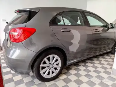 Usata Mercedes A180 122 CV (89 kW) 2016 Berlina