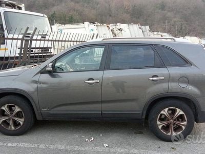 Second-hand Kia Sorento 150 CP (110 kW) 2014 Gri SUV