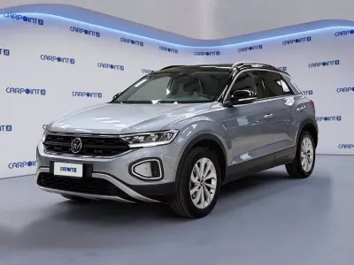 Usata VW T-Roc Life 110 CV (80 kW) 2024 Grigio SUV