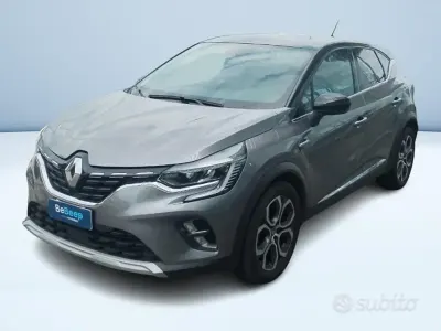 Usata Renault Captur Intens 91 CV (66 kW) 2021 Grigio SUV