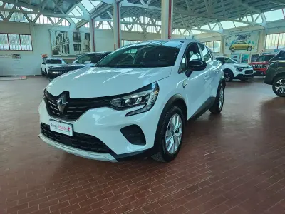 Occasion Renault Captur Business 101 ch (74 kW) 2021 Blanc SUV