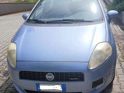 Usata Fiat Grande Punto Active 75 CV (55 kW) 2006 Blu/azzurro Utilitaria