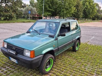 Usata Fiat Panda 4x4 Trekking 45 CV (33 kW) 1999 Verde Utilitaria