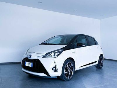 usata Toyota Yaris 1.5 Hybrid 5 porte Trend "White Edition"