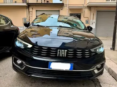 Usata Fiat Tipo City Life 131 CV (96 kW) 2022 Nero Station wagon