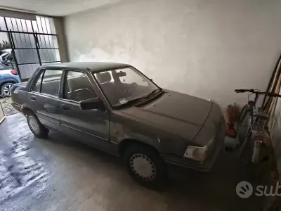 Usata Rover 213 1988 Grigio Berlina