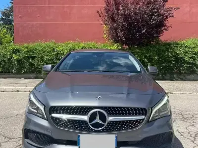 Usata Mercedes CLA200 AMG line 2019 Grigio Station wagon