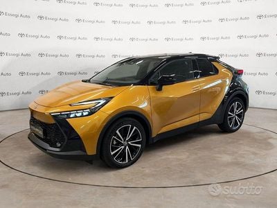 Usata Toyota C-HR Lounge 151 CV (111 kW) 2024 Rosso SUV