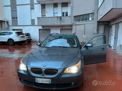 Usata BMW 530 235 CV (172 kW) 2006 Grigio Station wagon