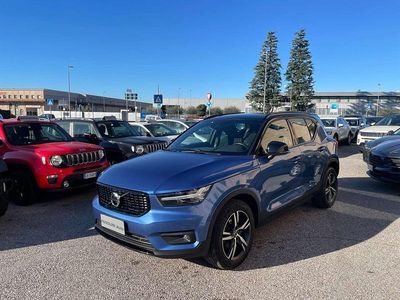 Usata Volvo XC40 R-Design 163 CV (119 kW) 2021 Bicolore tetto nero SUV