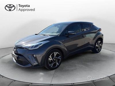 Second-hand Toyota C-HR Trend 122 CP (89 kW) 2023 Gri SUV