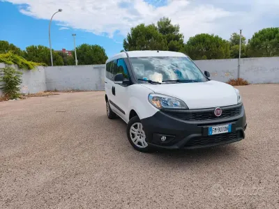 Usata Fiat Doblò 95 CV (69 kW) 2017 Bianco Monovolume